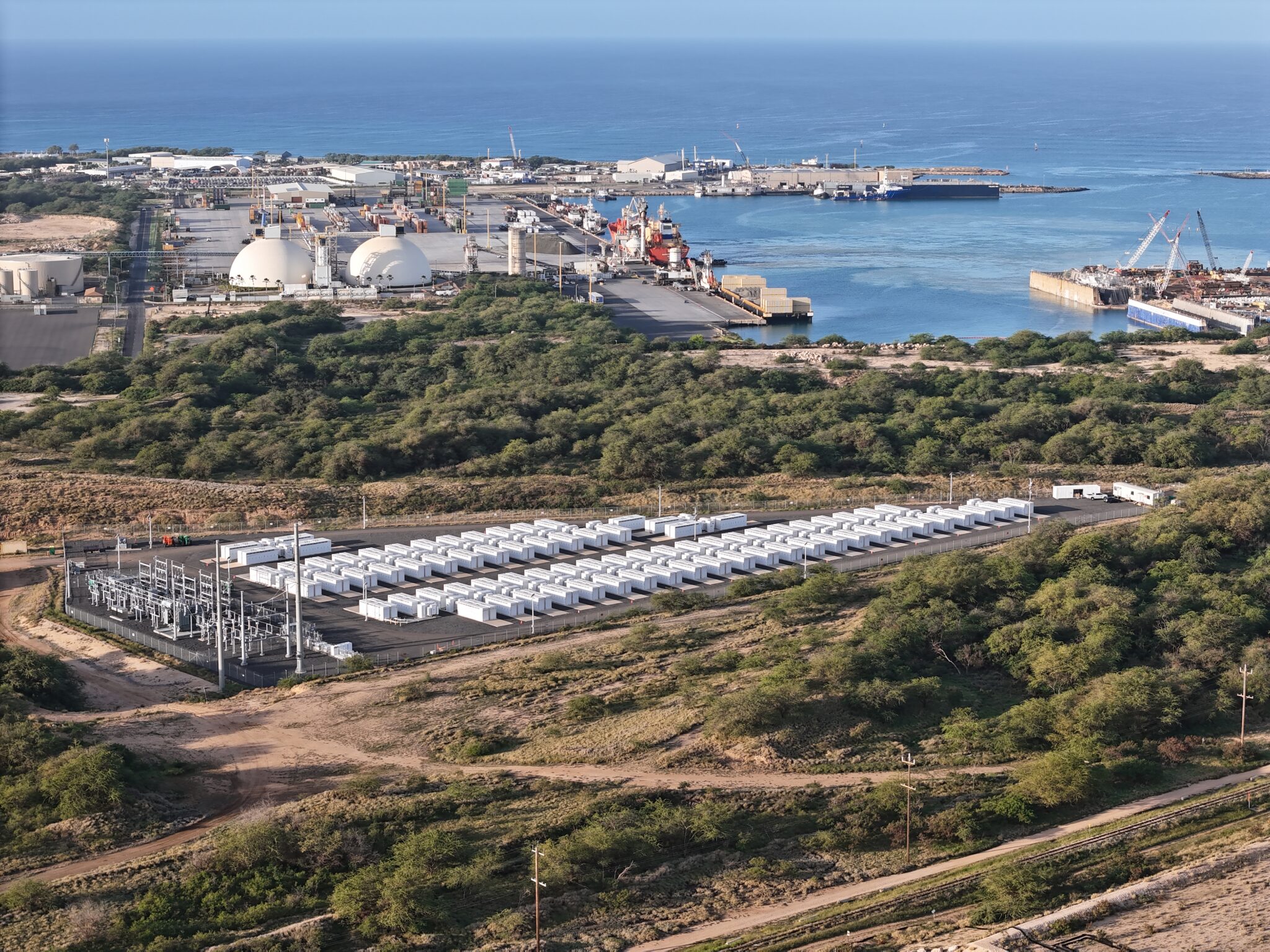 A Massive Battery Replaces Hawaii’s Final Coal Plant